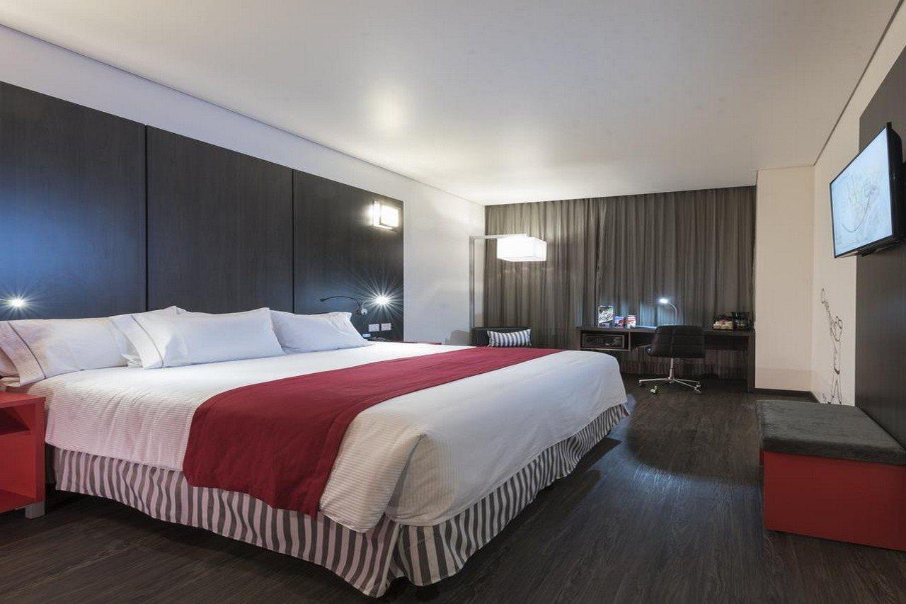 Ramada Encore By Wyndham Guadalajara Sur Palomar Buitenkant foto