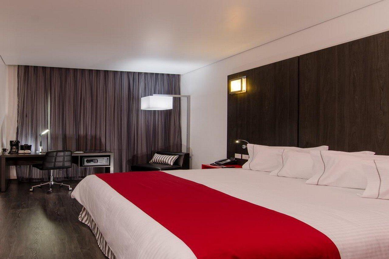 Ramada Encore By Wyndham Guadalajara Sur Palomar Buitenkant foto