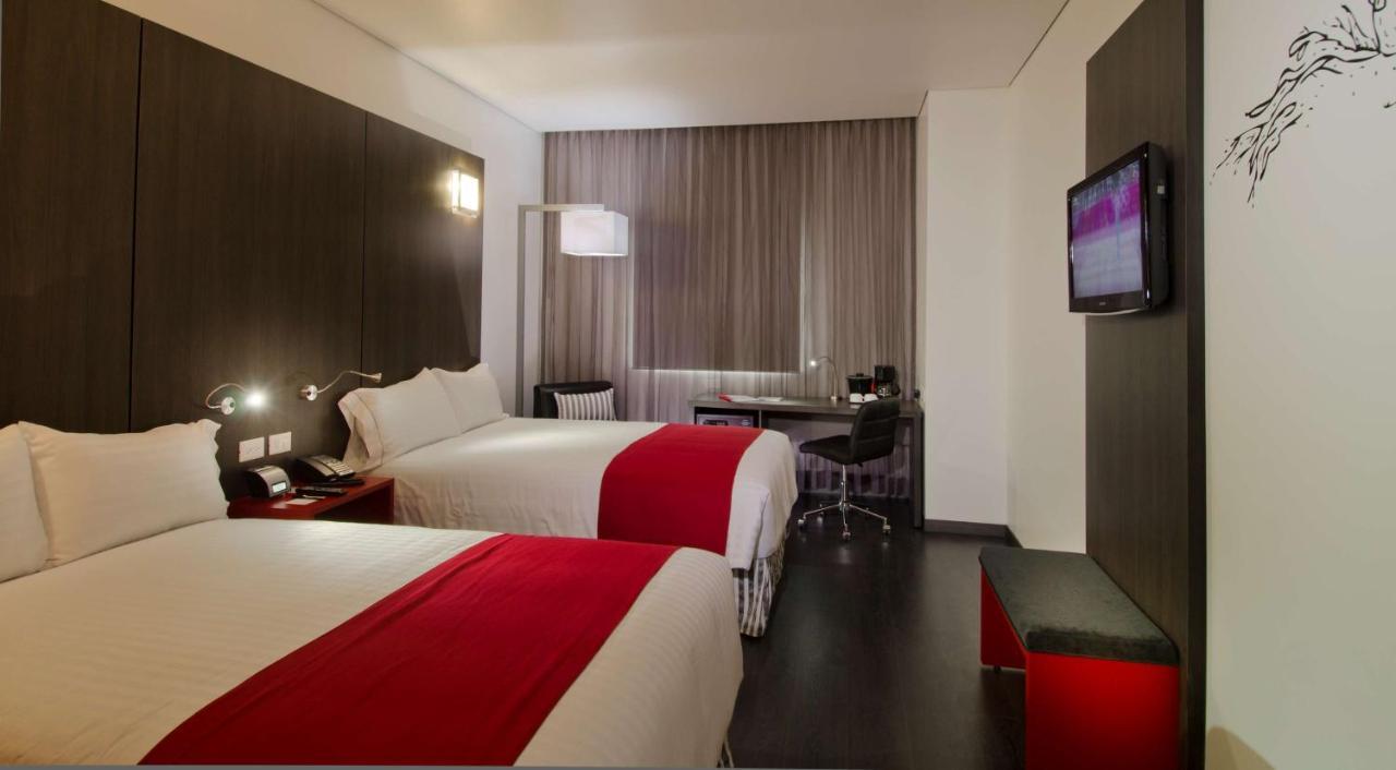 Ramada Encore By Wyndham Guadalajara Sur Palomar Buitenkant foto