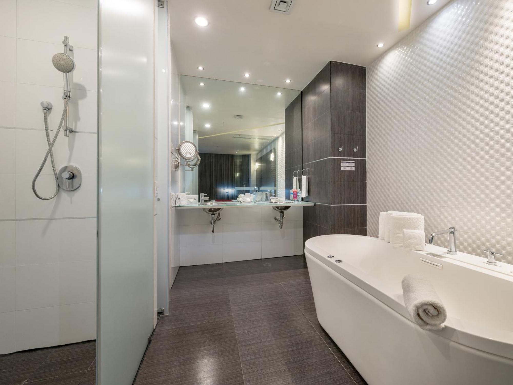 Ramada Encore By Wyndham Guadalajara Sur Palomar Buitenkant foto
